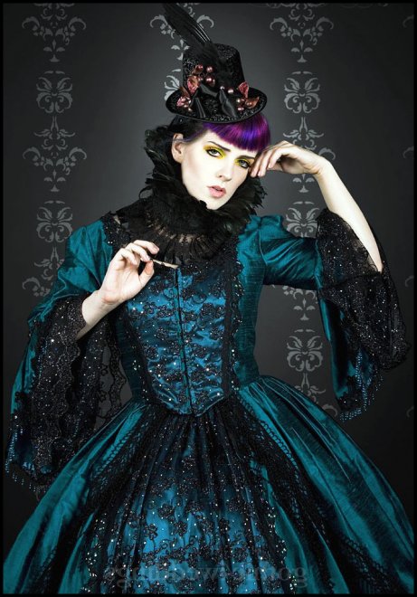 gothic style in clothes