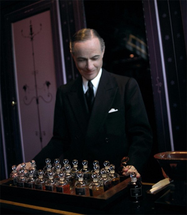 นักปรุงน้ำหอม Serge Lutens