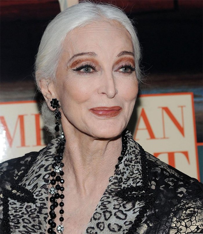 รุ่นที่มีประสบการณ์ Carmen Dell Orefis, photo