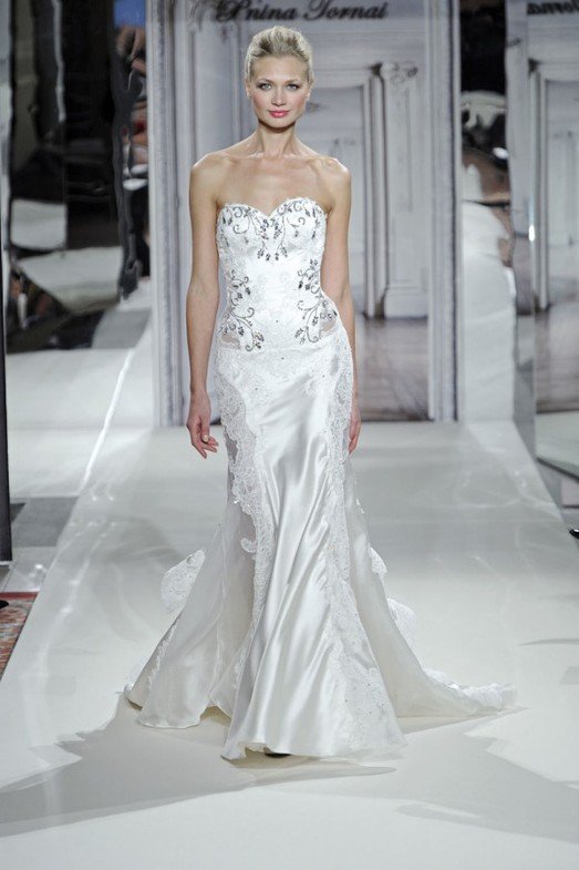 ชุดแต่งงาน Pnina Tornai สำหรับ Kleinfeld