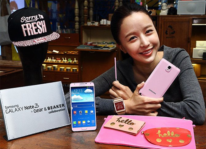 สมาร์ทโฟน Samsung สีชมพูสำหรับเด็กผู้หญิง Galaxy Note 3 Blush Pink