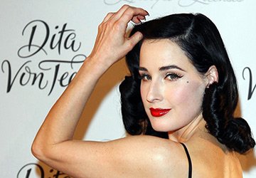 สไตล์และการแต่งหน้าของ Dita Von Teese