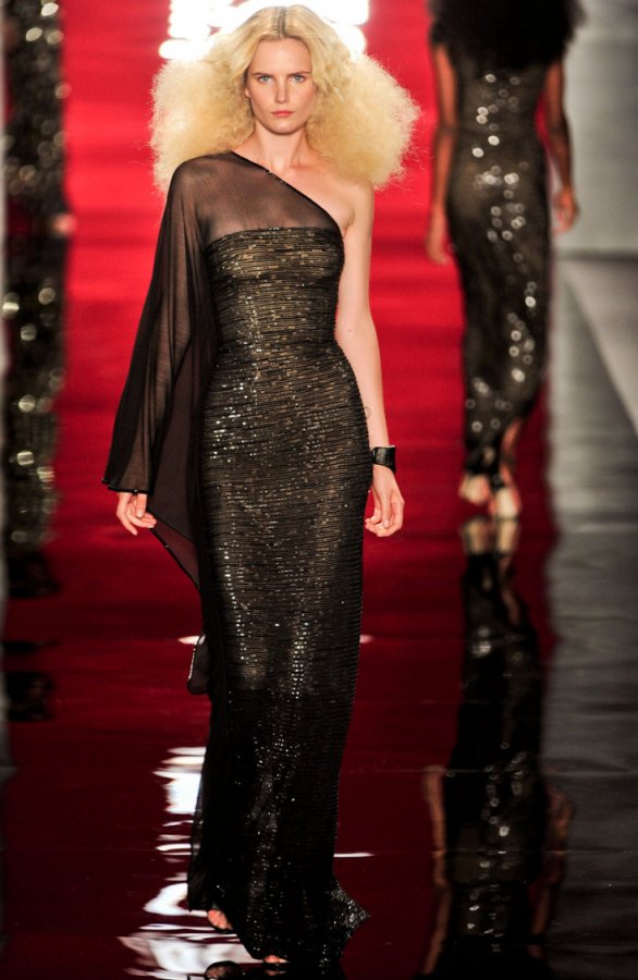 ชุดราตรีแฟชั่น Reem Acra