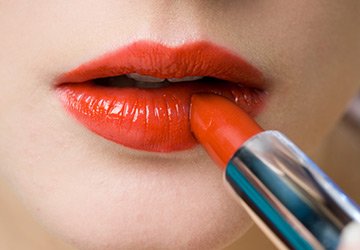 Rules for applying lipstick