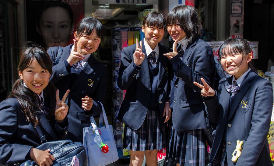 Japanese schoolgirls - photos of japanese girls