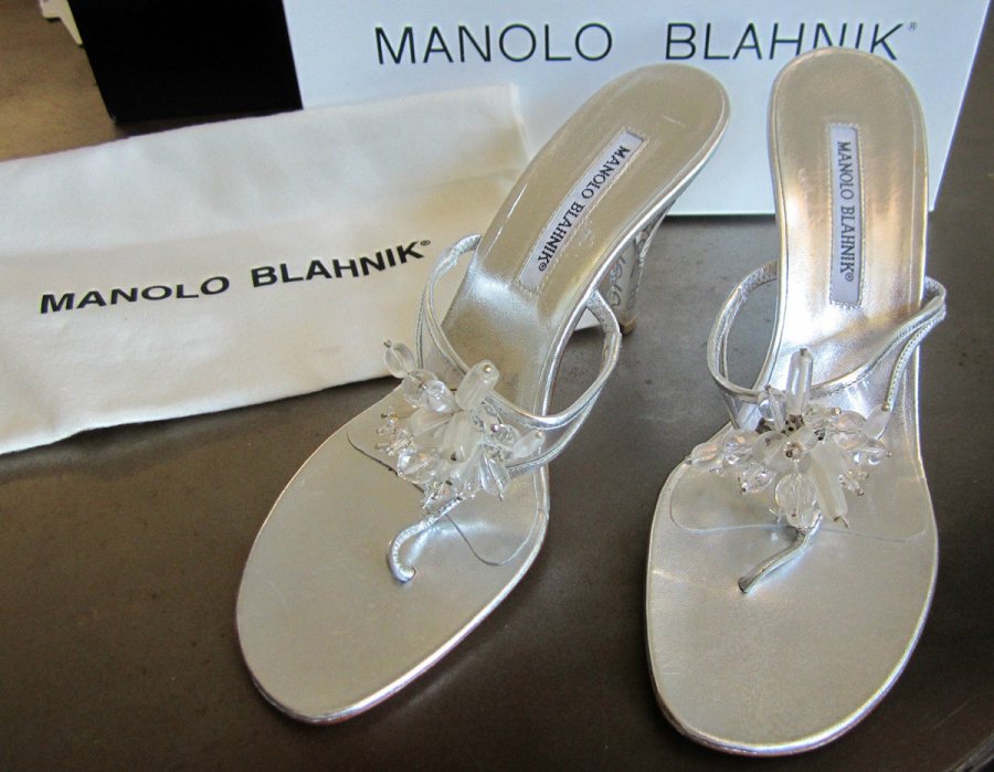 รองเท้าแตะ Manolo Blahnik