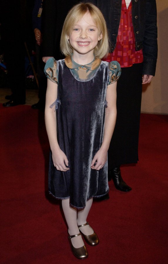 Dakota Fanning ชุดเด็ก