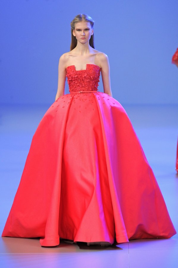 Elie Saab ชุดสีแดง