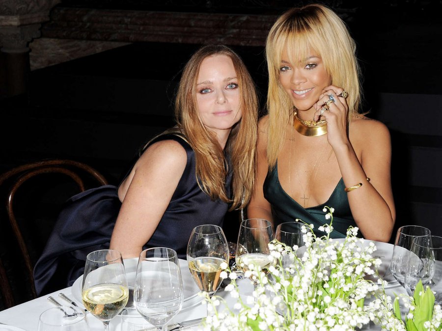 ดีไซเนอร์ Stella McCartney และ Rihanna