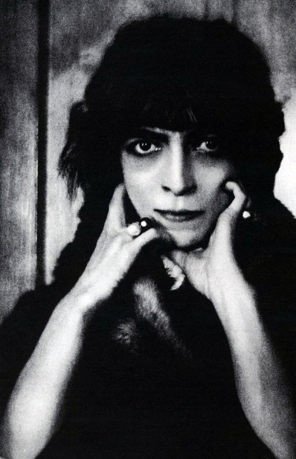 ภาพเหมือนของ Marquise Louise Casati