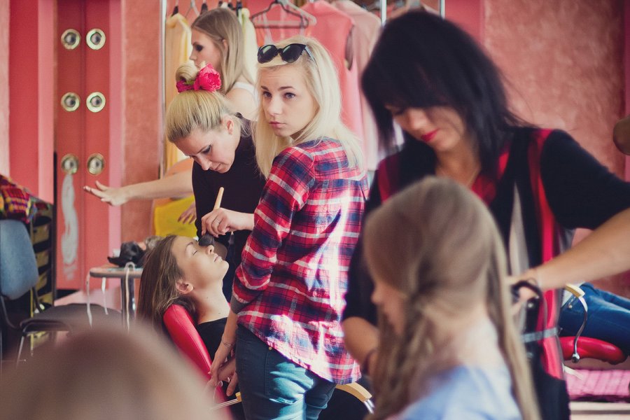 เซสชั่นภาพถ่าย Belarus Fashion Week ฤดูใบไม้ผลิ-ฤดูร้อน 2024