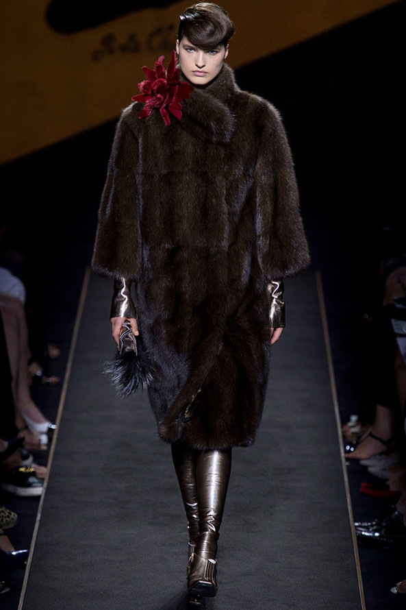 Fur coat Fendi 2024-2025