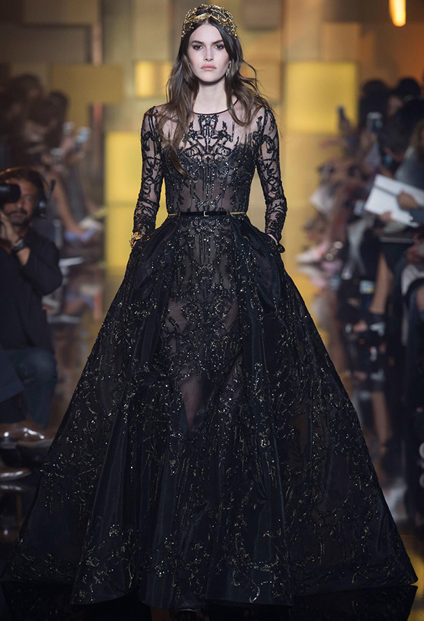 Elie Saab ชุดเดรสสีดำ