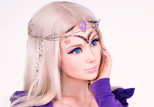 Valeria Lukyanova นำเสนอเพลงแรกของเธอ