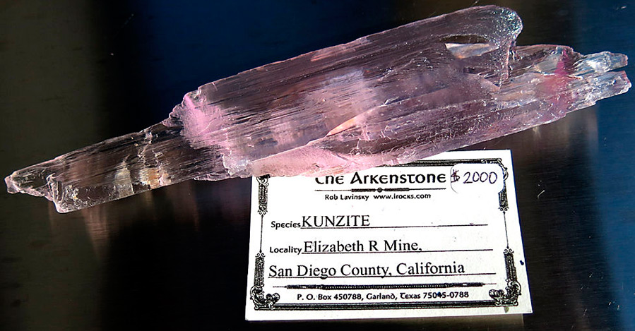 Kunzite คริสตัล