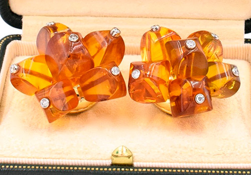 The history of jewelry with amber from the ancient world to the present day