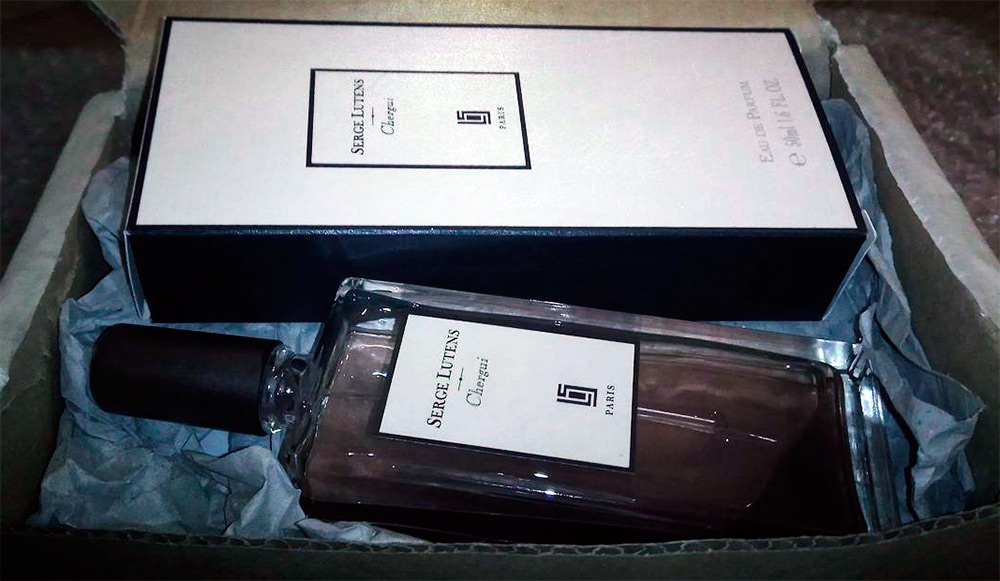 Eau de parfum Chergui by Serge Lutens . น้ำหอม