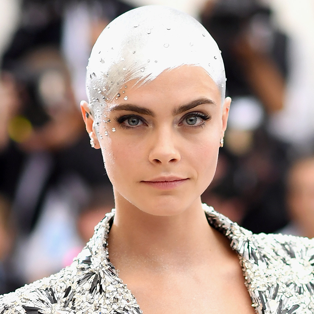 ตัดผมของ Cara Delevingne