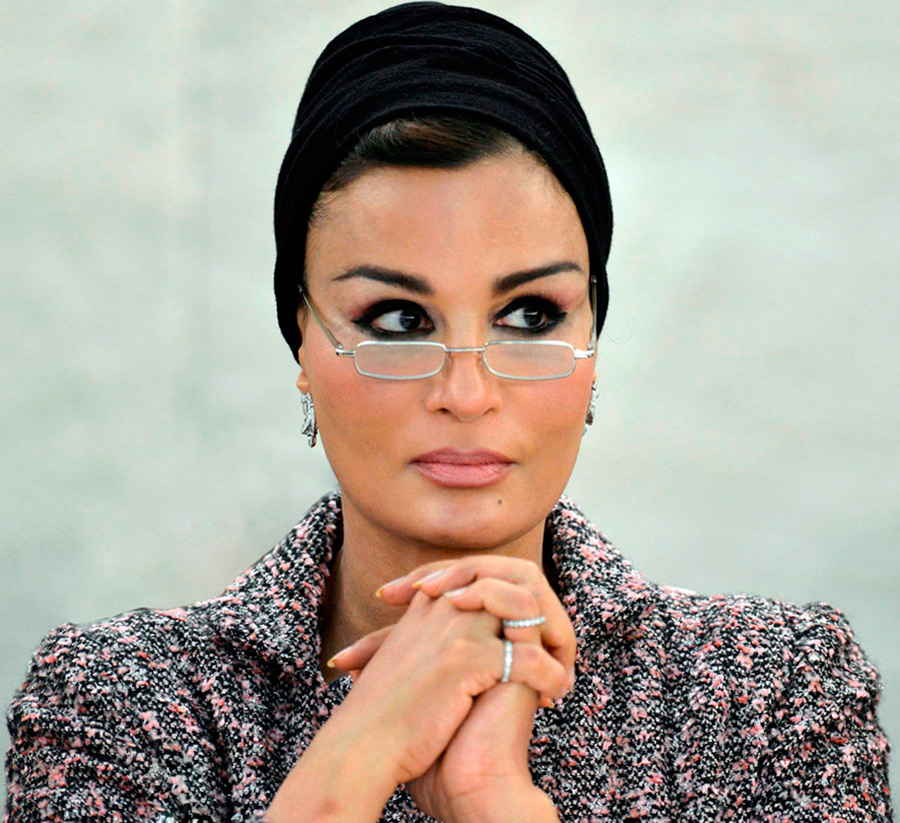 Sheikha Moza แต่งตา