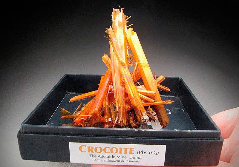 คริสตัลหิน Crocoite