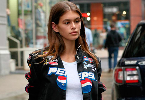 Kaia Gerber - สไตล์ในชีวิตประจำวันในรูปถ่าย