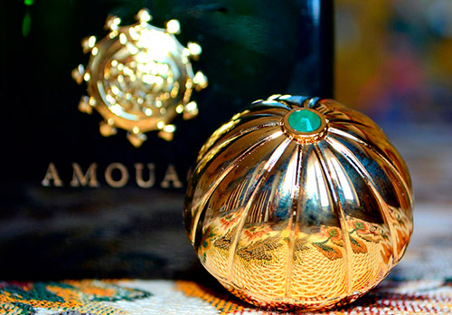 Amouage Epic Woman - a fragrance for chic women