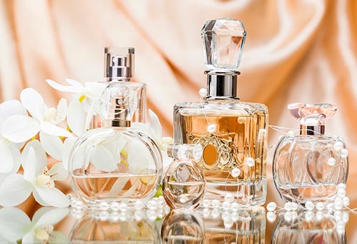 7 perfume fragrances for March 8