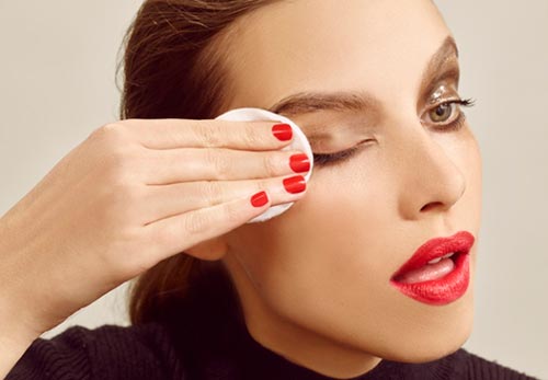 Makeup remover and skin cleansing: what are the differences?