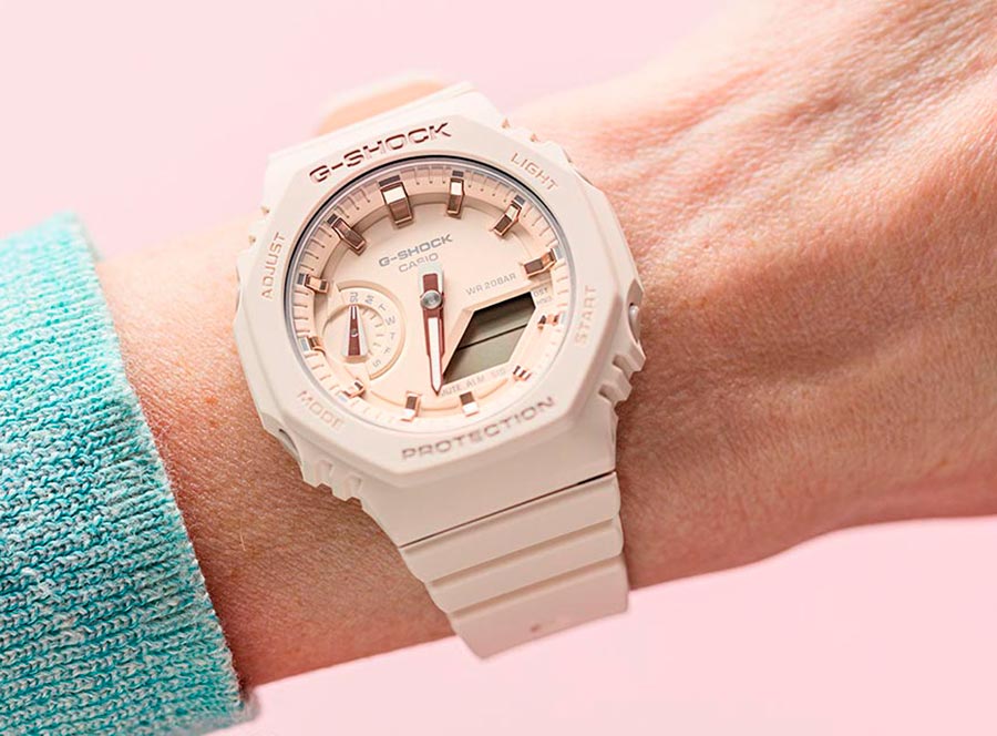 Stylish positive women's watch for the summer