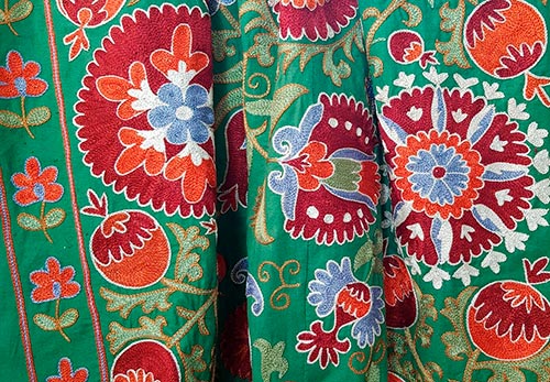 Broderie artistică Suzane: arta Uzbekistanului